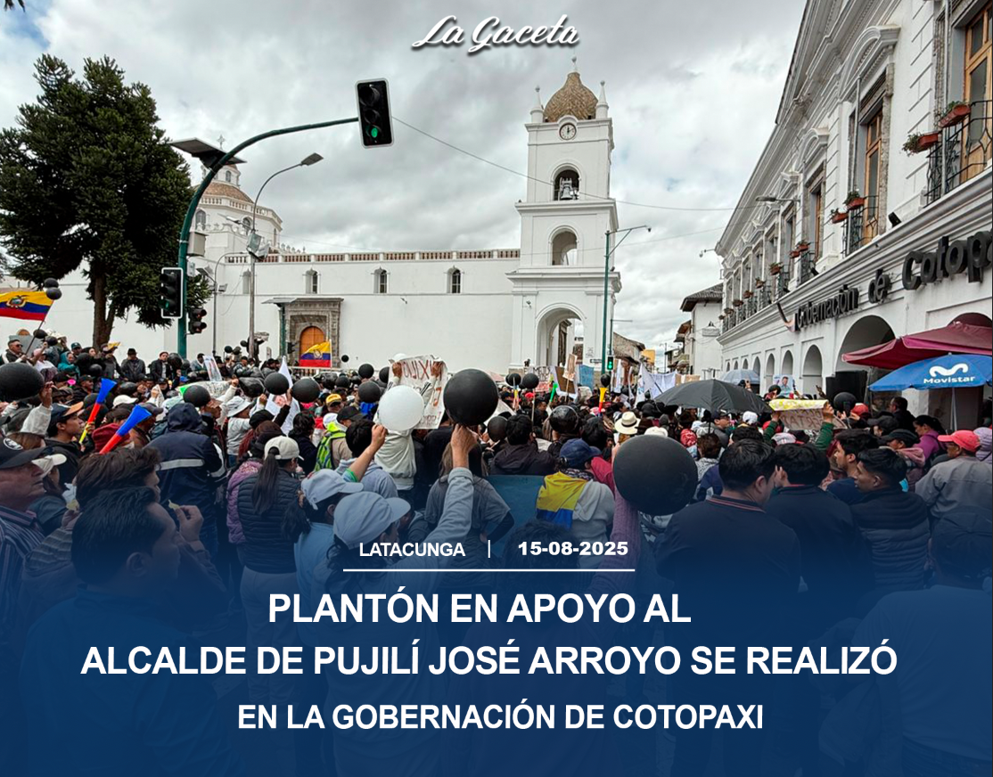 Plantón en apoyo al alcalde de Pujilí José Arroyo se realizó en la Gobernación de Cotopaxi