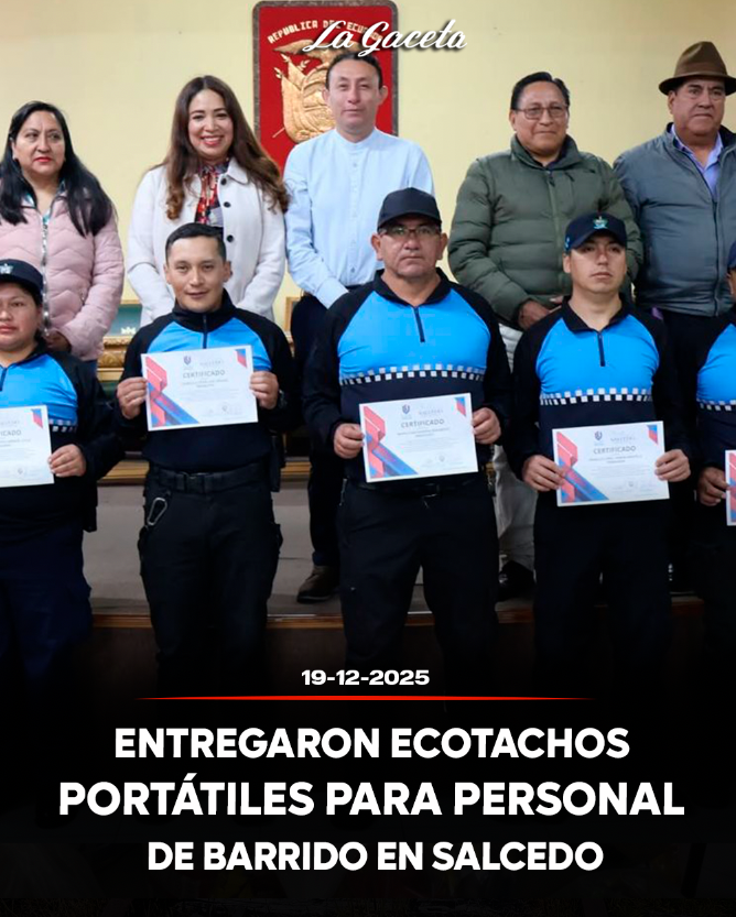 Entregaron ecotachos portátiles para personal de barrido en Salcedo