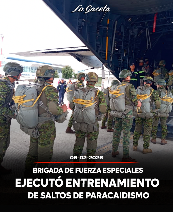 Brigada de Fuerzas Especiales ejecutó entrenamiento de saltos de paracaidismo