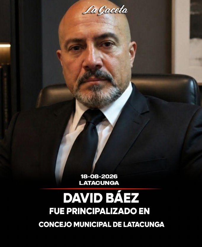 David Báez, fue principalizado en concejo municipal de Latacunga